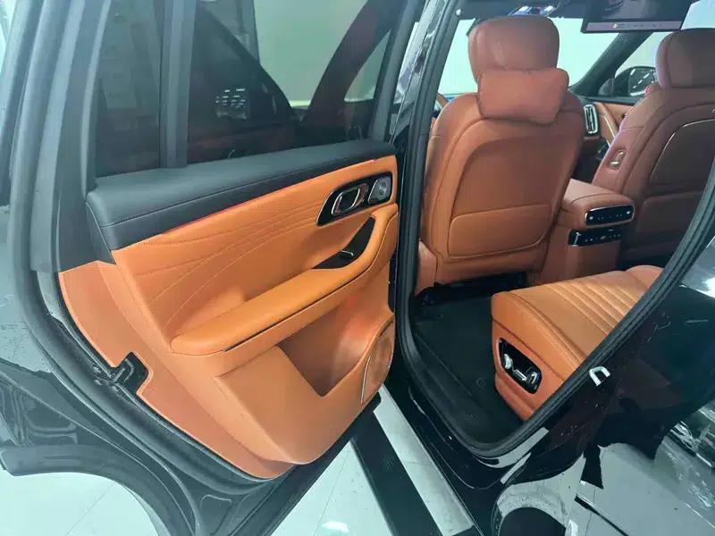 Galaxy M9 2025 210km/h AWD Navigator Edition — миниатюра 7