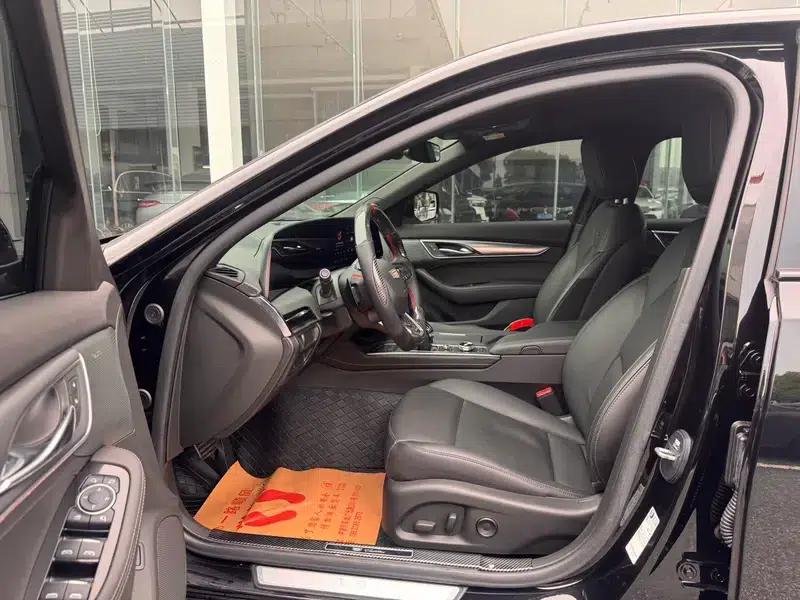 2024 Cadillac CT5 28T Luxury Pro — миниатюра 8