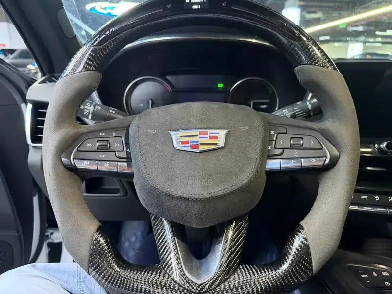 2022 Cadillac CT5 28T Luxury — миниатюра 12