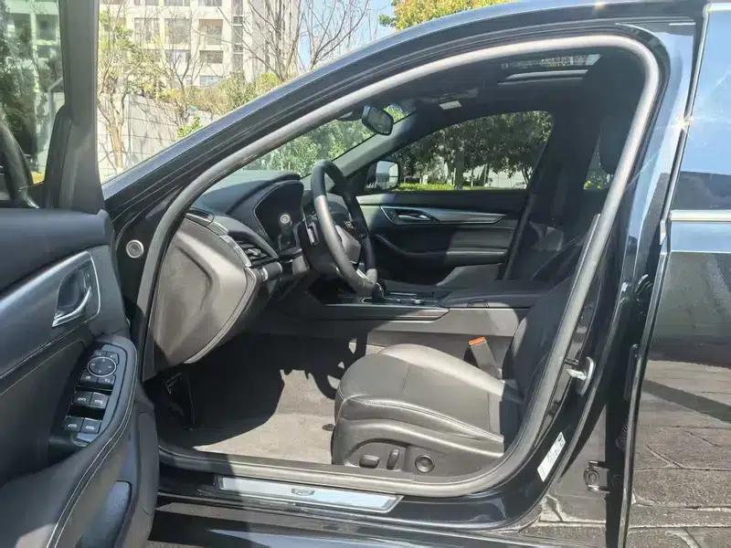 2023 Cadillac CT5 28T Luxury Standard Edition — миниатюра 8