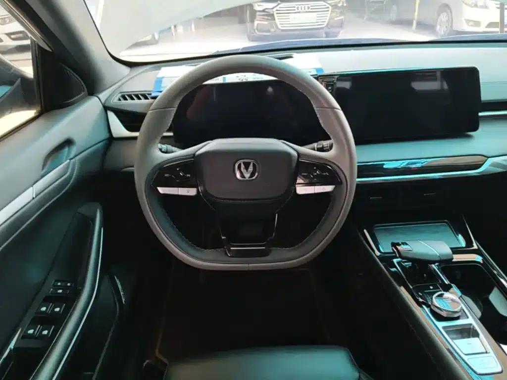 Ruicheng PLUS 2023 1.5T DCT Navigator Edition — миниатюра 11