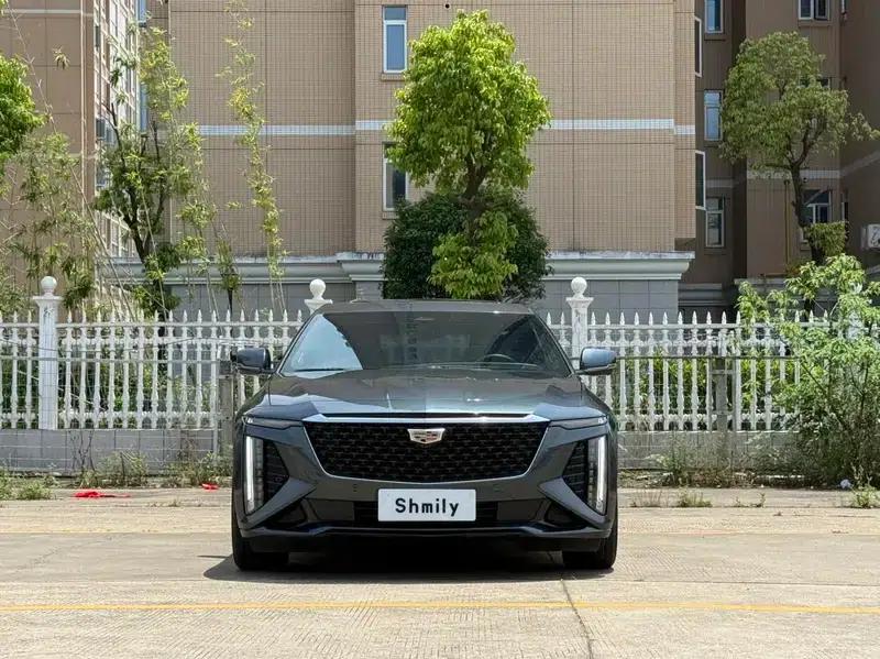 2023 Cadillac CT6 28T Premium — миниатюра 2
