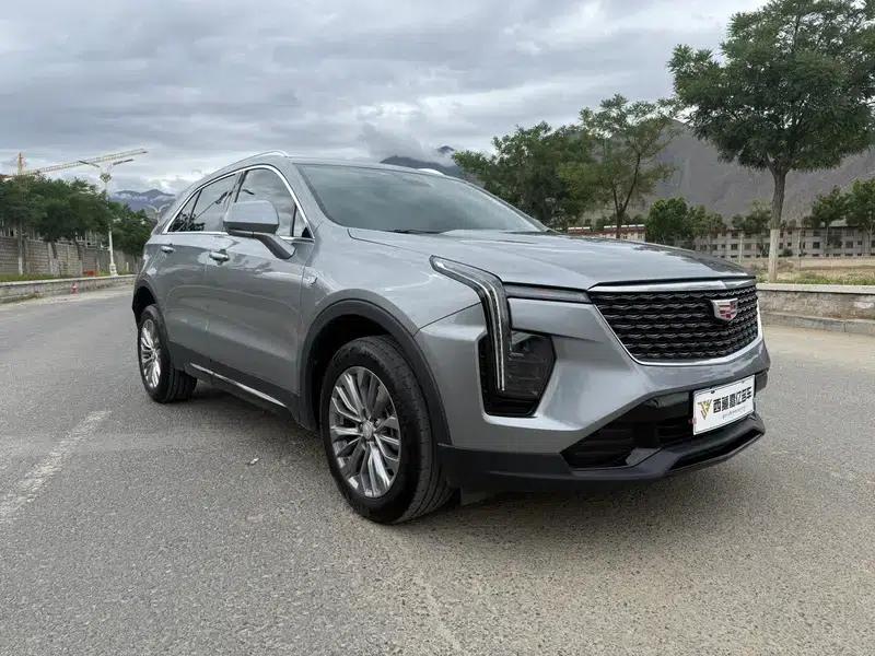 2024 Cadillac XT4 28T Two-Wheel Drive Luxury — миниатюра 3