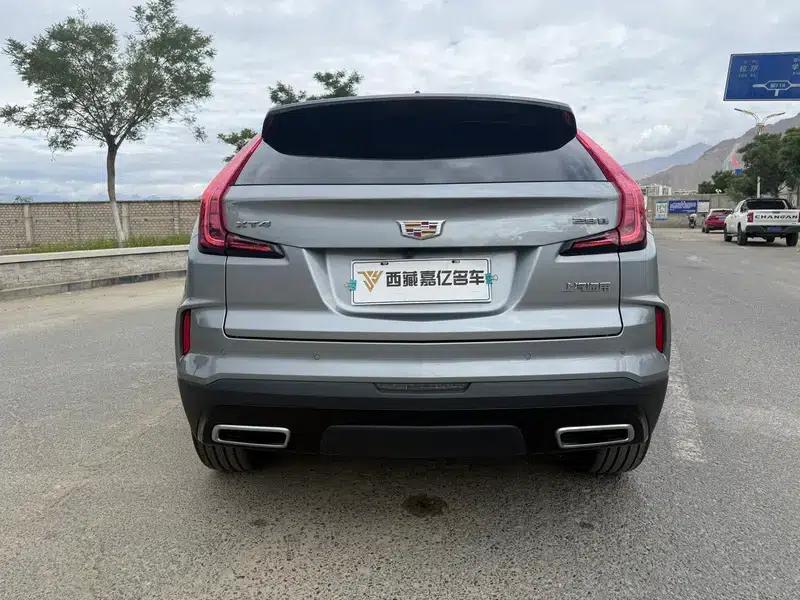 2024 Cadillac XT4 28T Two-Wheel Drive Luxury — миниатюра 5