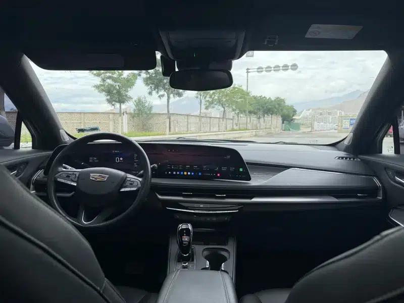 2024 Cadillac XT4 28T Two-Wheel Drive Luxury — миниатюра 7