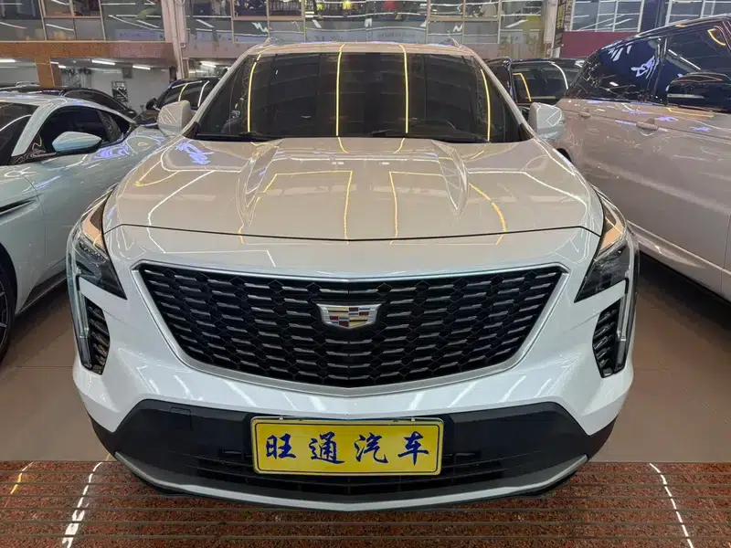 Cadillac XT4 2020 28T Two-Wheel Drive Premium Edition — миниатюра 2