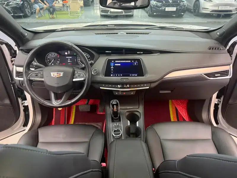 Cadillac XT4 2020 28T Two-Wheel Drive Premium Edition — миниатюра 8