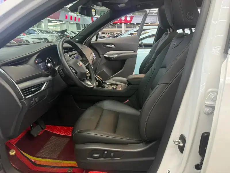 Cadillac XT4 2020 28T Two-Wheel Drive Premium Edition — миниатюра 9
