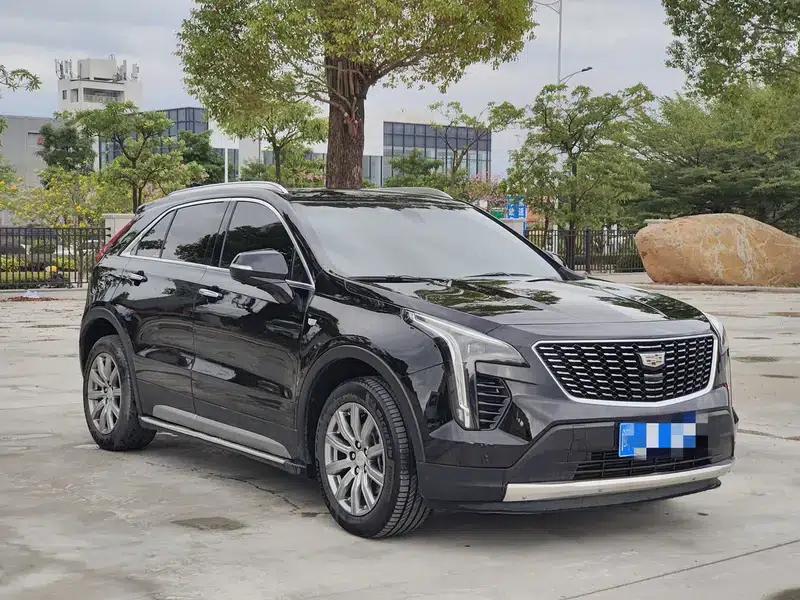 2018 Cadillac XT4 28T Two-Wheel Drive Premium Edition — миниатюра 3