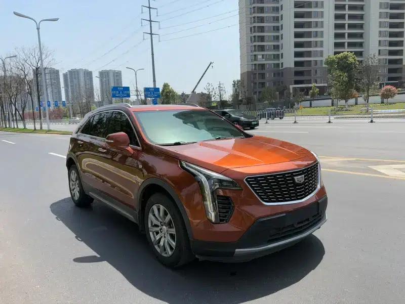 2018 Cadillac XT4 28T Two-Wheel Drive Premium Edition — миниатюра 3