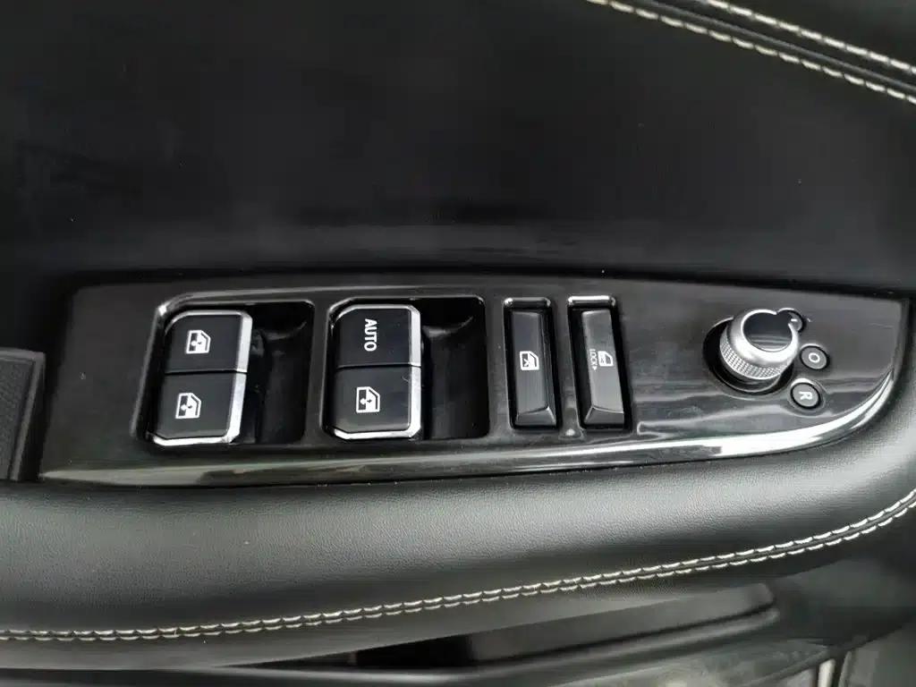 Changan CS85 COUPE 2019 2.0T Automatic Version (National VI Emission Standard) — миниатюра 9