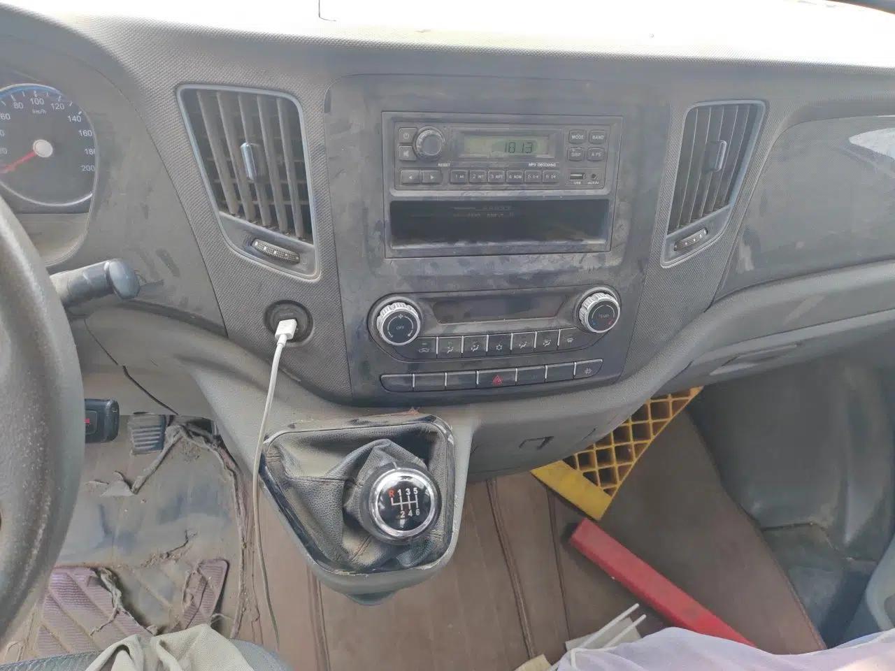 Foton Toano 2021 2.0T Manual Tongtu Short Wheelbase Mid-Height 5/6-Seater 4F20TC3 — миниатюра 13