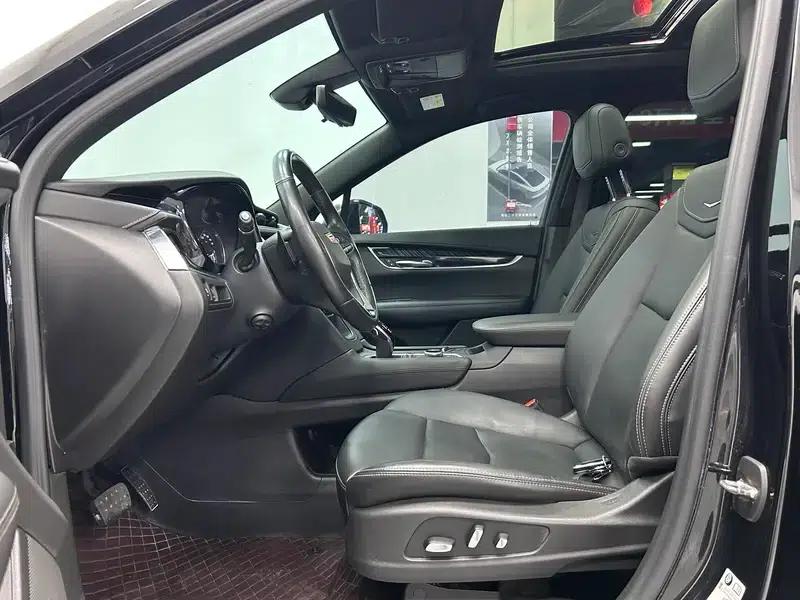 Cadillac XT6 2022 2.0T Six-Seat AWD Premium — миниатюра 22