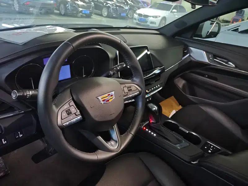 2023 Cadillac CT4 28T Premium — миниатюра 14