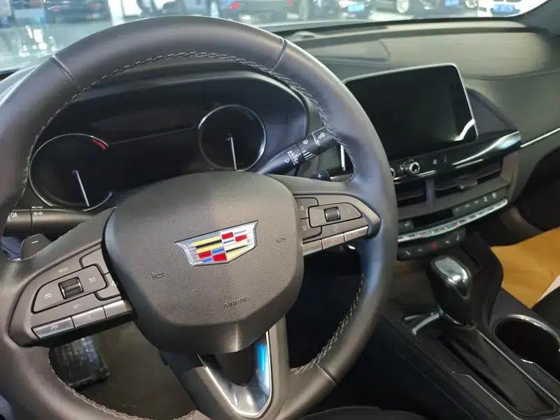 2023 Cadillac CT4 28T Premium — миниатюра 15