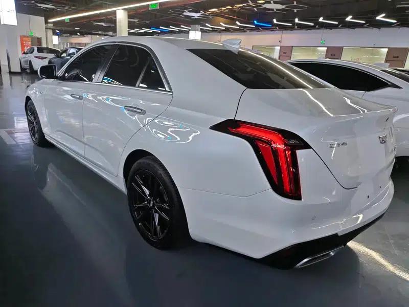 2023 Cadillac CT4 28T Premium — миниатюра 4