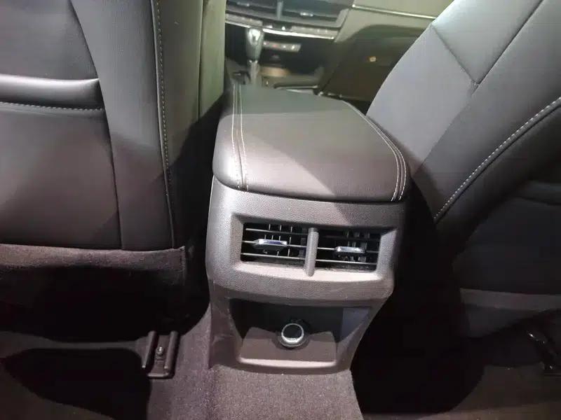 2023 Cadillac CT4 28T Premium — миниатюра 10