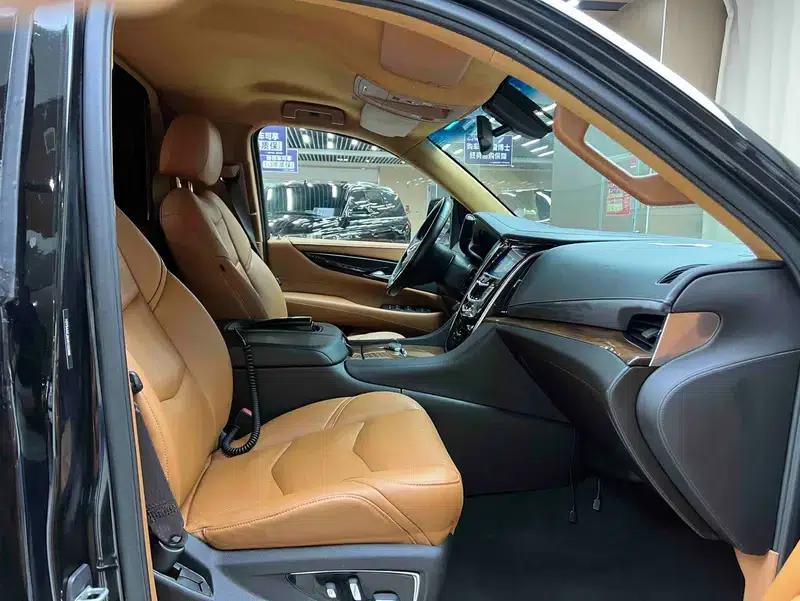2017 Cadillac Escalade 6.2L Automatic 4WD 4-seater (Parallel Import) — миниатюра 11