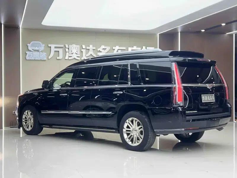 2017 Cadillac Escalade 6.2L Automatic 4WD 4-seater (Parallel Import) — миниатюра 3