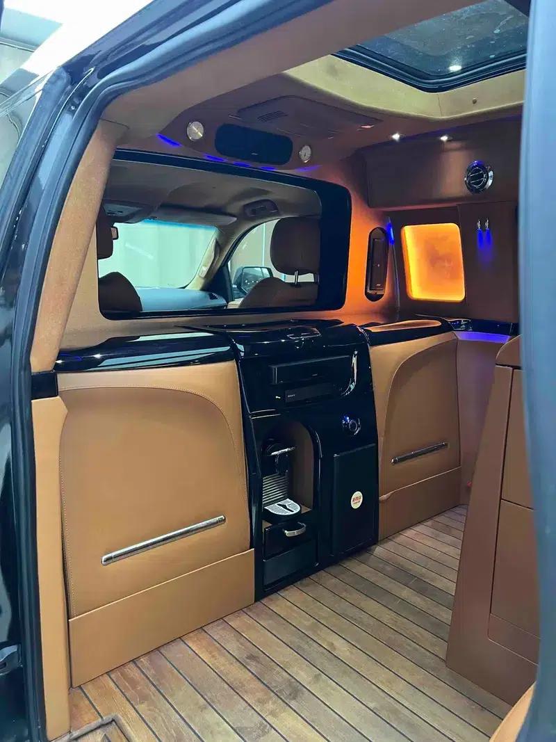 2017 Cadillac Escalade 6.2L Automatic 4WD 4-seater (Parallel Import) — миниатюра 6
