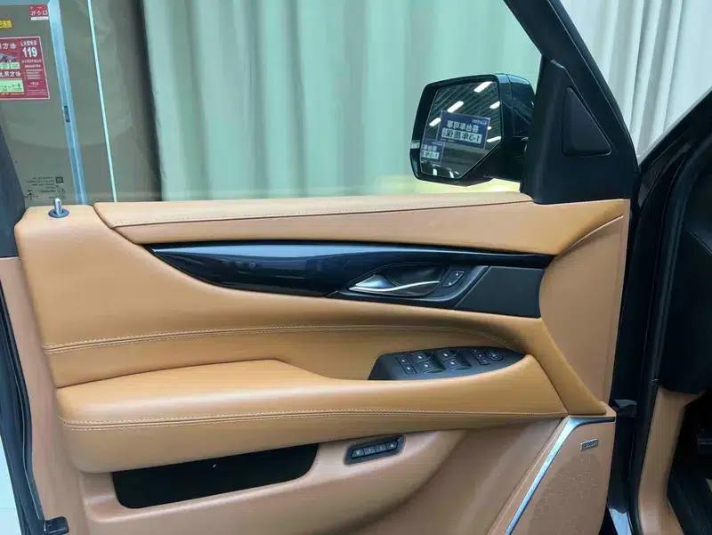 2017 Cadillac Escalade 6.2L Automatic 4WD 4-seater (Parallel Import) — миниатюра 9