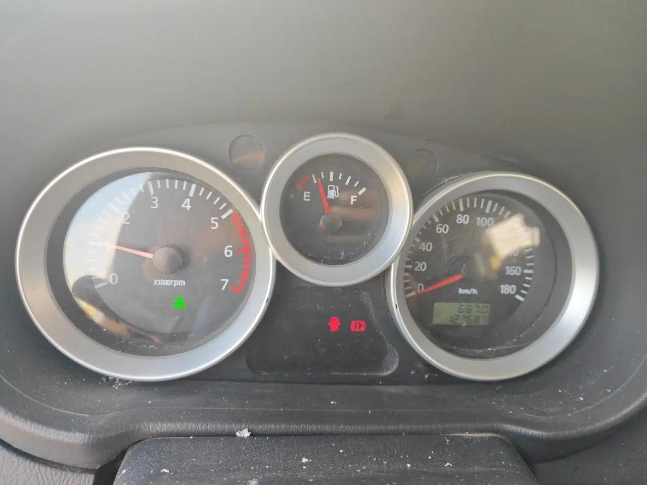 Foton MP-X E 2016 2.0L Express Edition 4G63 — миниатюра 11