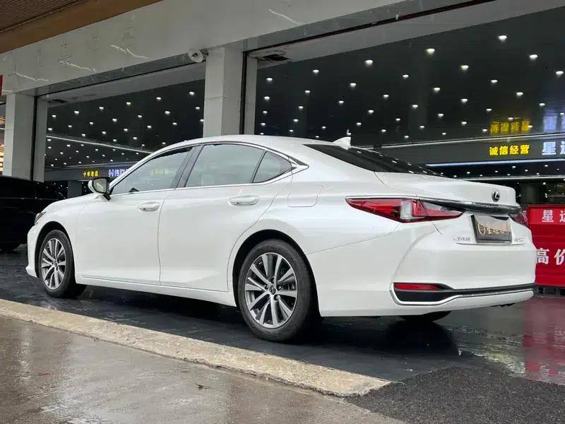 Lexus ES 2020 200 Luxury Edition (China VI Emission Standard) — миниатюра 5