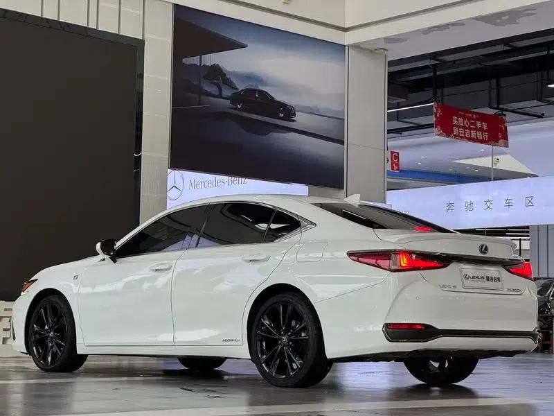 Lexus ES 2022 260 F SPORT — миниатюра 4