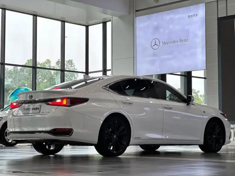 Lexus ES 2022 260 F SPORT — миниатюра 6