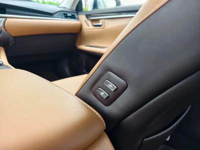 Lexus ES 2015 300h Luxury Edition — миниатюра 26