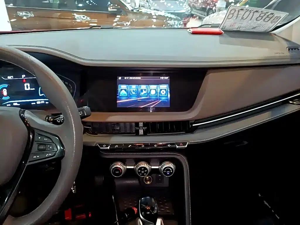 Changan CS15 2019 1.5L Automatic Entry-Level Model (National VI Emission Standard) — миниатюра 13