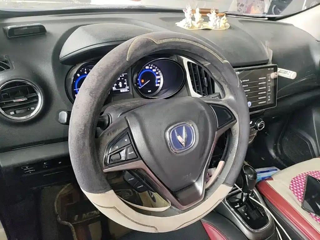 Changan CS15 2016 1.5L Automatic Fashion Edition — миниатюра 7
