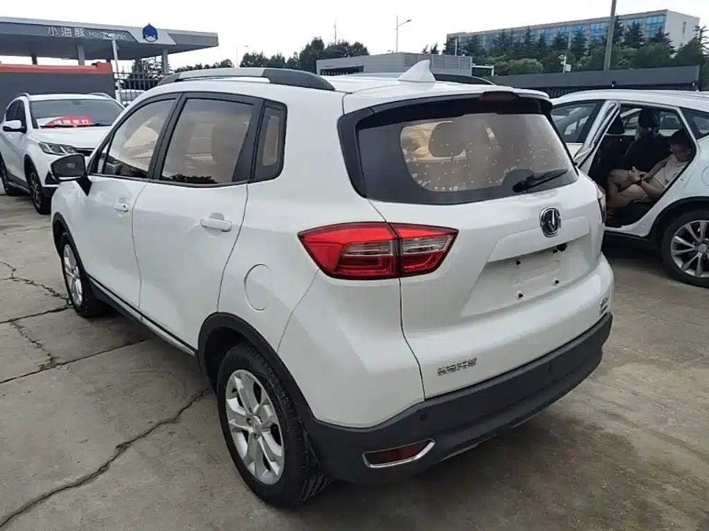 Changan CS15 2016 1.5L Automatic Fashion Edition — миниатюра 5