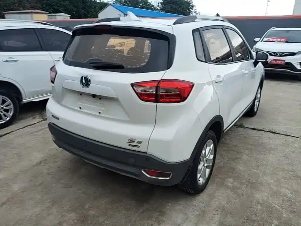 Changan CS15 2016 1.5L Automatic Fashion Edition — миниатюра 7