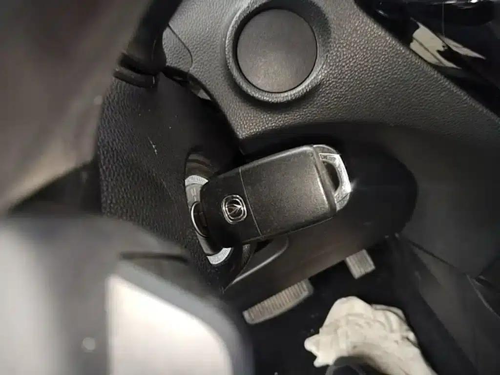Changan CS15 2016 1.5L Automatic Fashion Edition — миниатюра 9