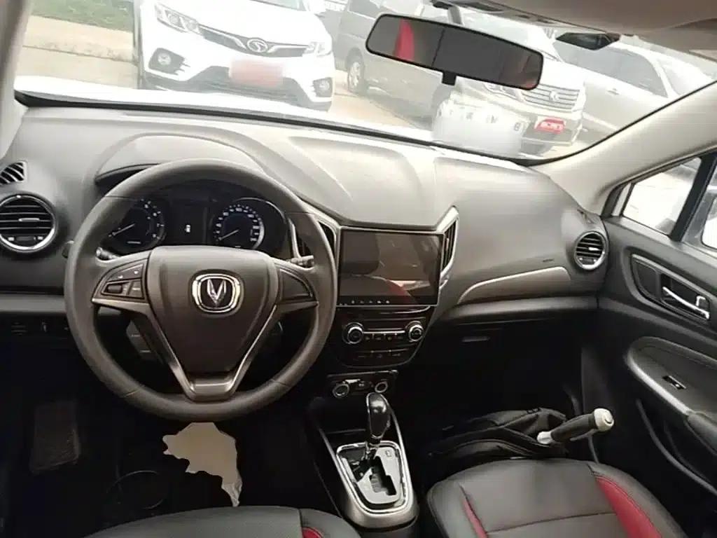 Changan CS15 2016 1.5L Automatic Fashion Edition — миниатюра 10