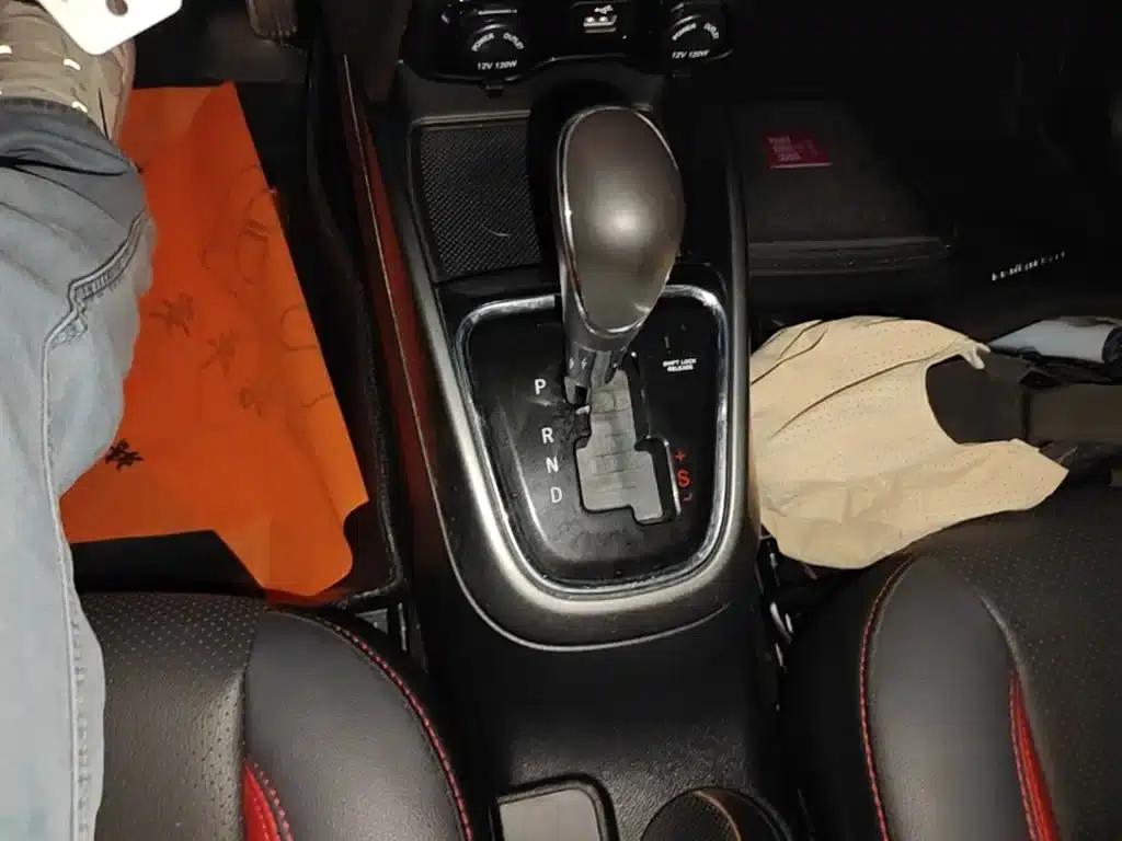 Changan CS15 2016 1.5L Automatic Deluxe Edition — миниатюра 14