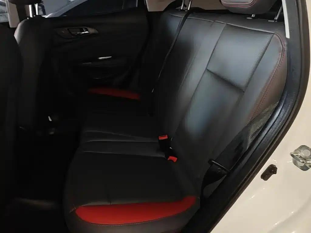 Changan CS15 2016 1.5L Automatic Deluxe Edition — миниатюра 17