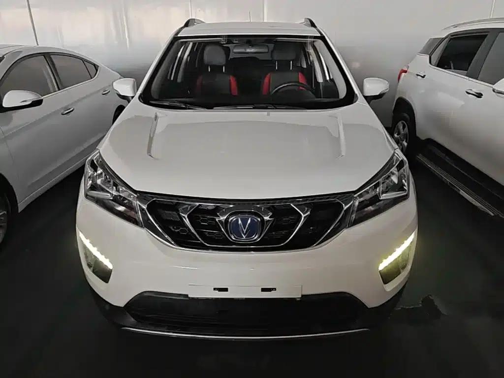 Changan CS15 2016 1.5L Automatic Deluxe Edition — миниатюра 3