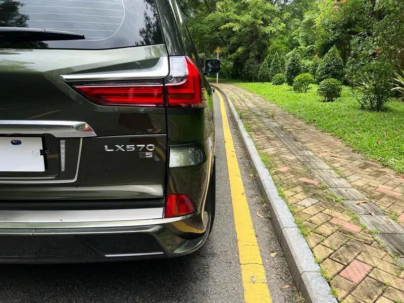 2022 Lexus LX 5.7L Automatic 4WD 8-Seater (Parallel Import) — миниатюра 11