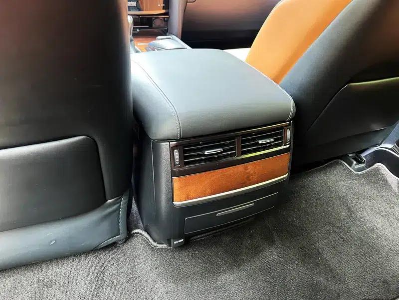 2022 Lexus LX 5.7L Automatic 4WD 8-Seater (Parallel Import) — миниатюра 9