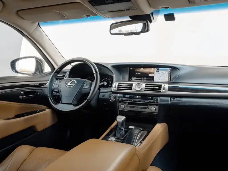 Lexus LS 2014 460L — миниатюра 12