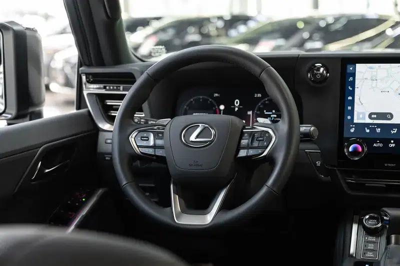 Lexus GX 2024 550h Overtrail Peak Edition — миниатюра 19