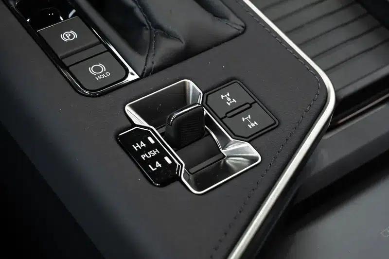 Lexus GX 2024 550h Overtrail Peak Edition — миниатюра 10