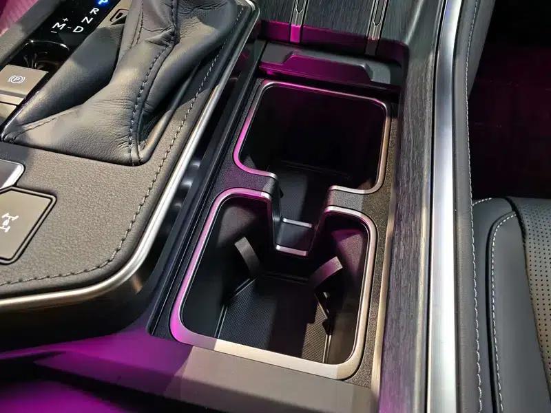 Lexus GX 2026 550h Ultra — миниатюра 11