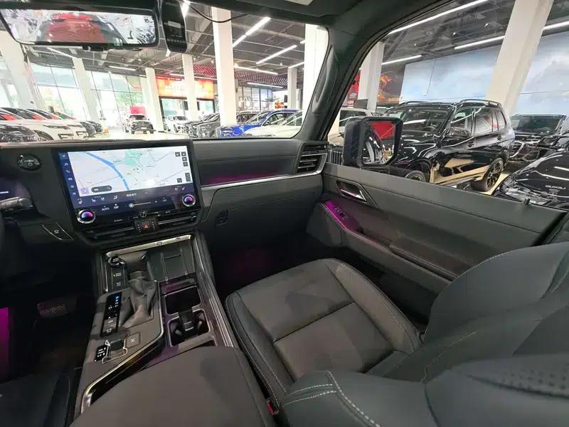 Lexus GX 2026 550h Ultra — миниатюра 14
