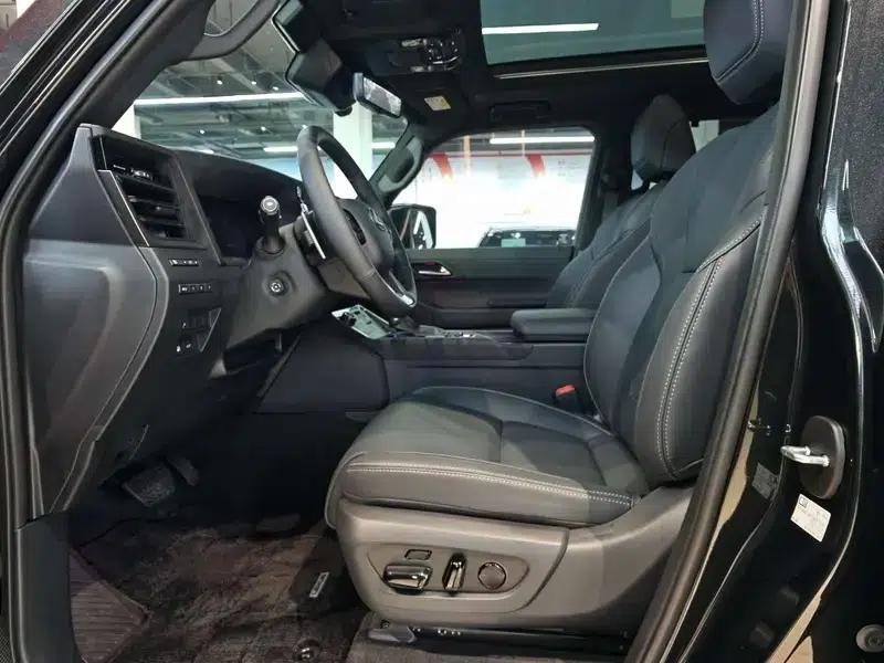 Lexus GX 2026 550h Ultra — миниатюра 24