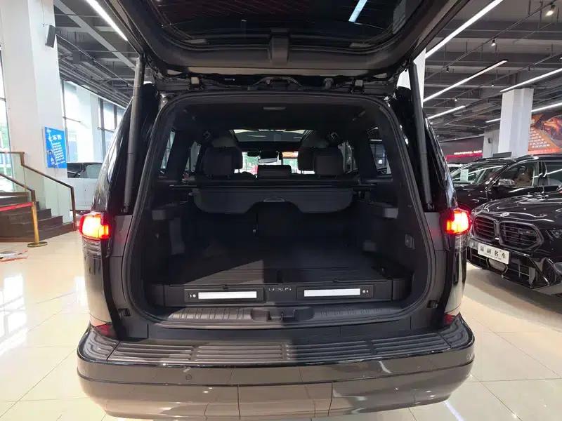 Lexus GX 2026 550h Ultra — миниатюра 28
