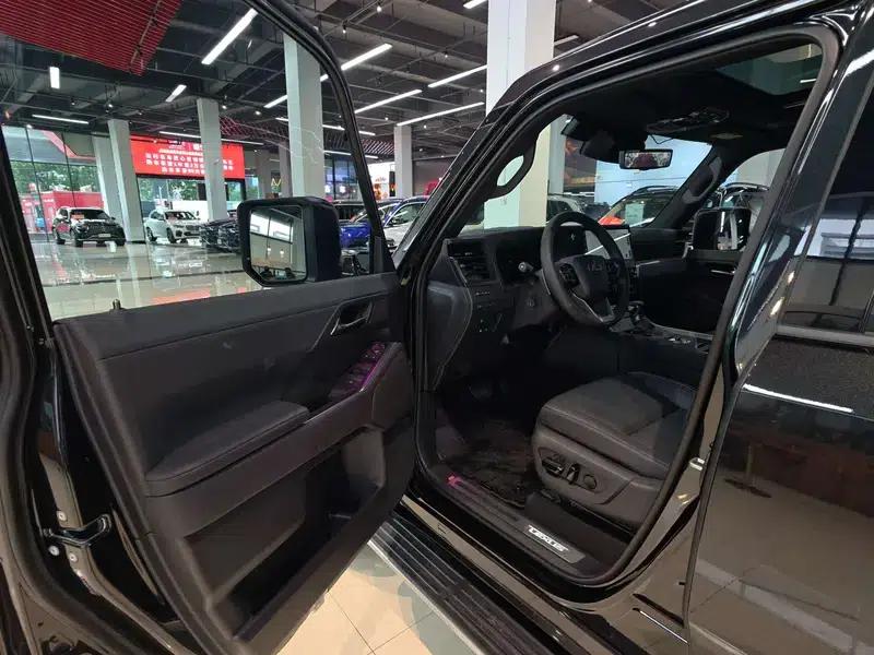 Lexus GX 2026 550h Ultra — миниатюра 29