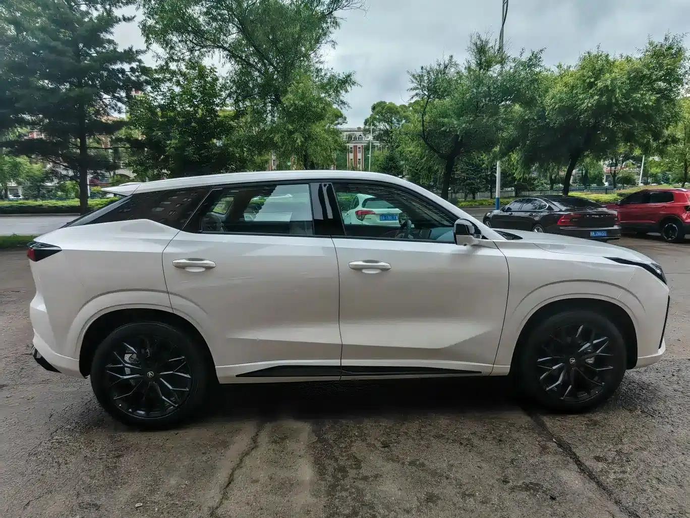 Changan UNI-Z 2026 1.5T Comfort Edition — миниатюра 7